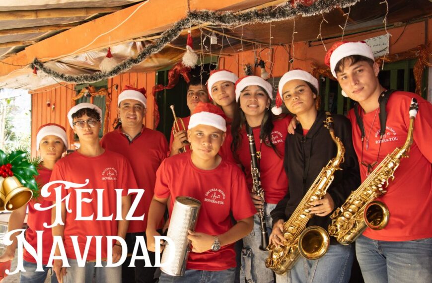 🌟 ¡La Ruta Navideña Comenzó con Éxito en Rovira! El Alcalde Víctor Gualtero con sus Veredas ❤️